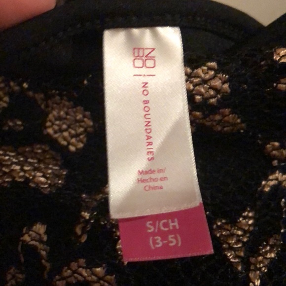 No Boundaries Black and Tan Top - Picture 2 of 3